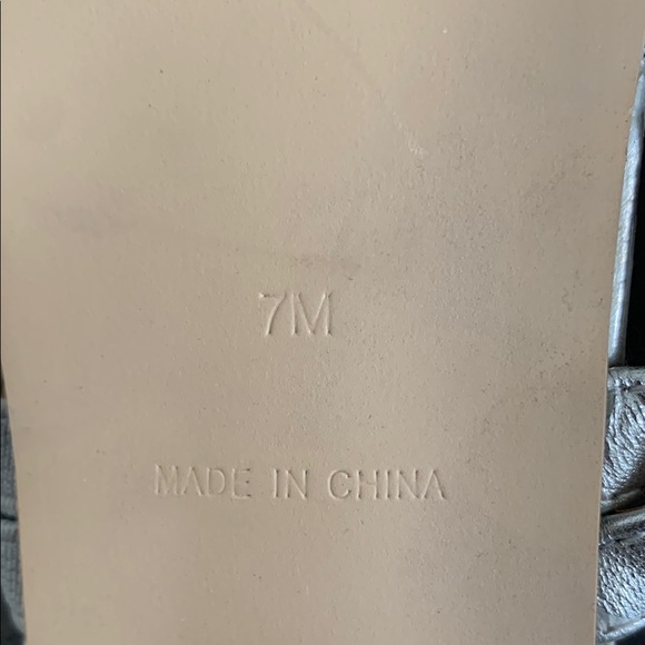 Talbots Silver Sandals Elegant Minimalist Design - Picture 6 of 7